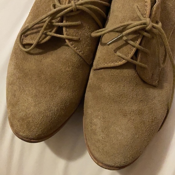 Bass suede tie shoes - Picture 2 of 3